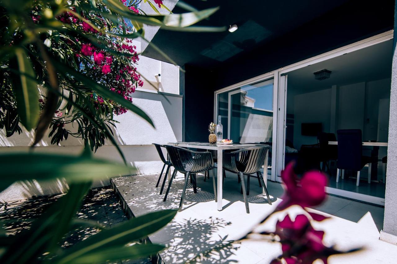 נובליה Villa Tina מראה חיצוני תמונה