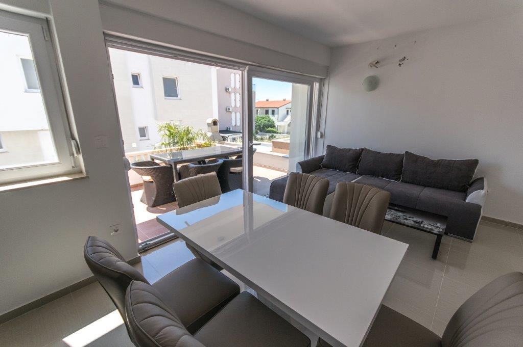 נובליה Villa Tina מראה חיצוני תמונה