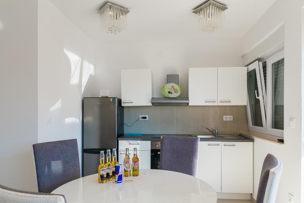 נובליה Villa Tina מראה חיצוני תמונה